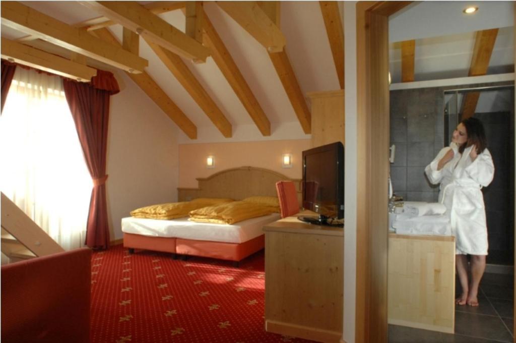 Hotel Scoiattolo テーゼロ エクステリア 写真