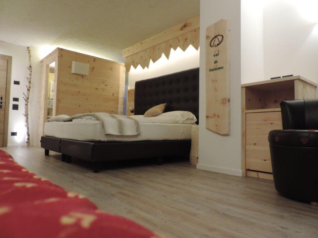 Hotel Scoiattolo テーゼロ エクステリア 写真