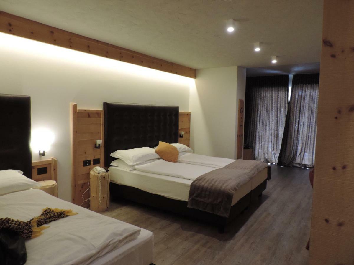 Hotel Scoiattolo テーゼロ エクステリア 写真