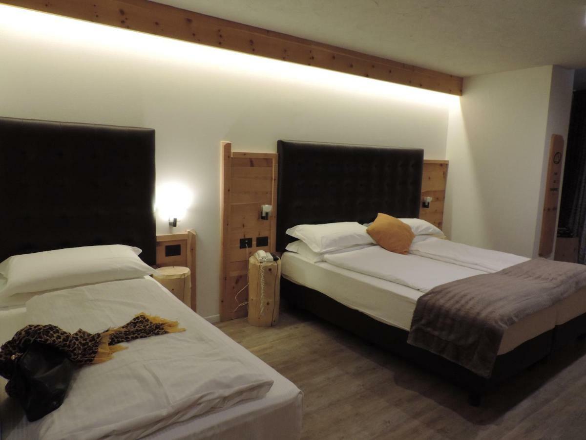Hotel Scoiattolo テーゼロ エクステリア 写真