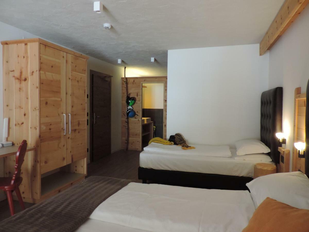 Hotel Scoiattolo テーゼロ エクステリア 写真